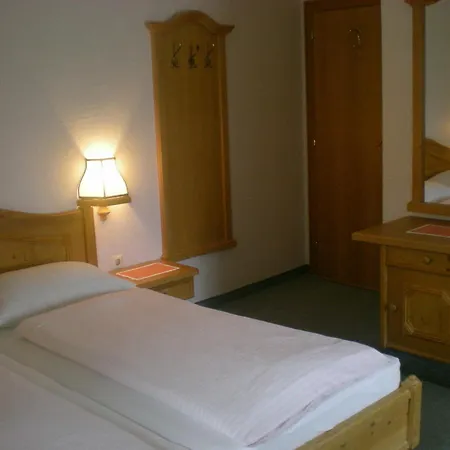 Bed & Breakfast Fruhstuckspension Lasshofer