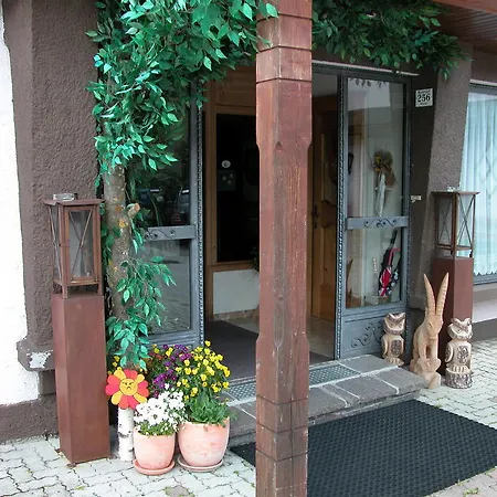 Bed & Breakfast Fruhstuckspension Lasshofer *